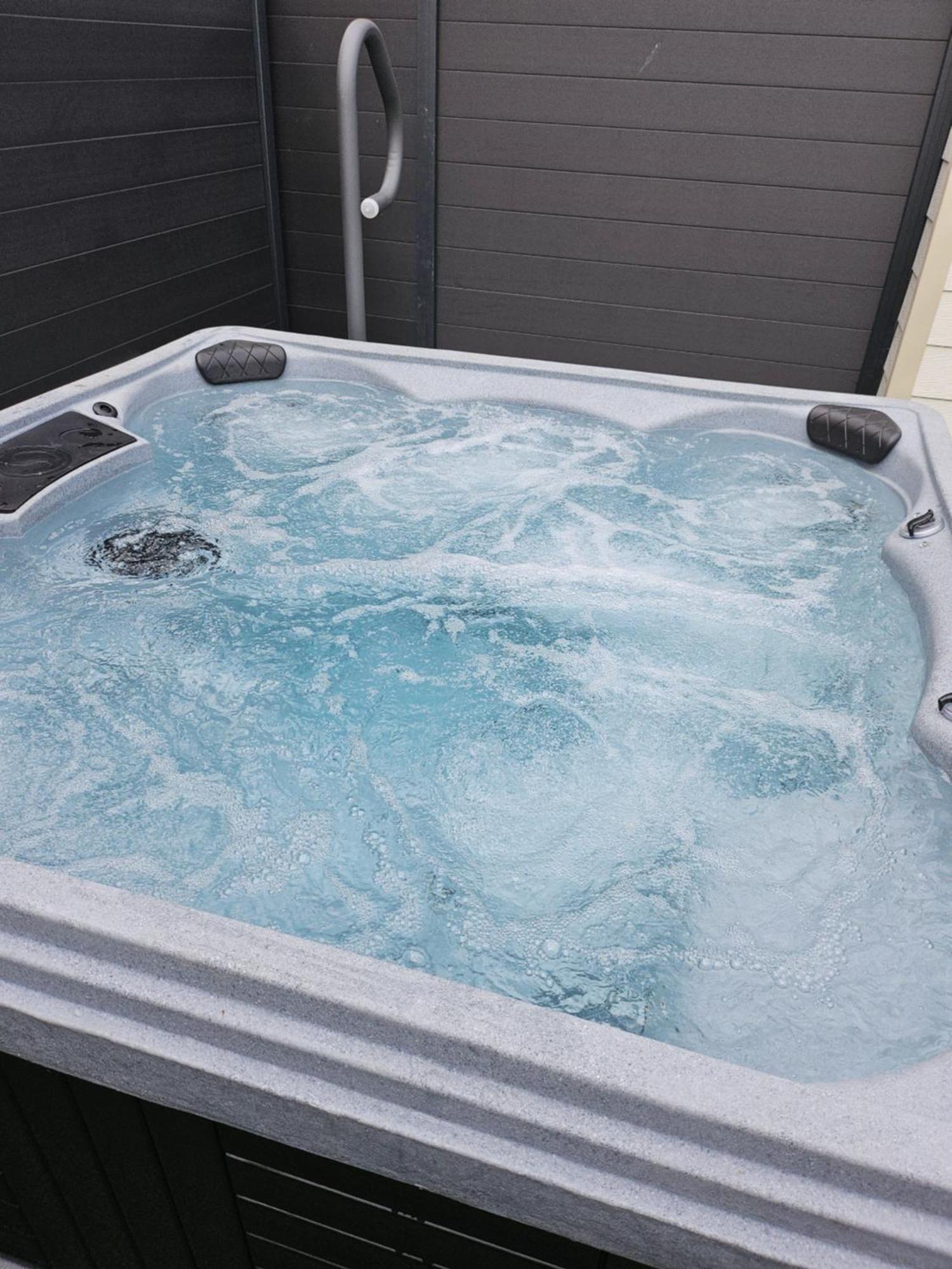 Hebergement Privee Jaccuzzi En Supplement Saint-Clair-du-Rhone Dış mekan fotoğraf